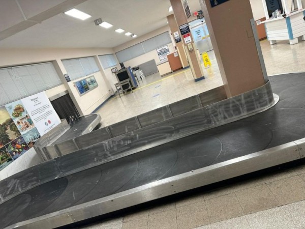 Luggage Conveyor Railing